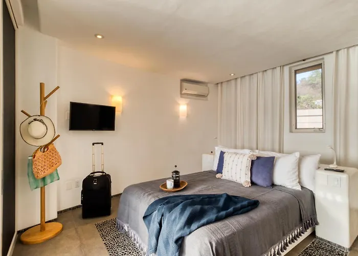 Kaukan By Tasman Villa Zihuatanejo